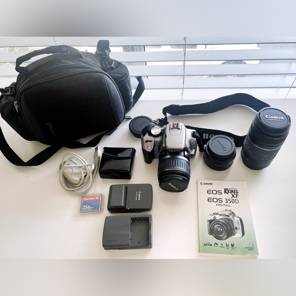 Cannon Digital Rebel XT EOS 350D Vintage Camera Bundle